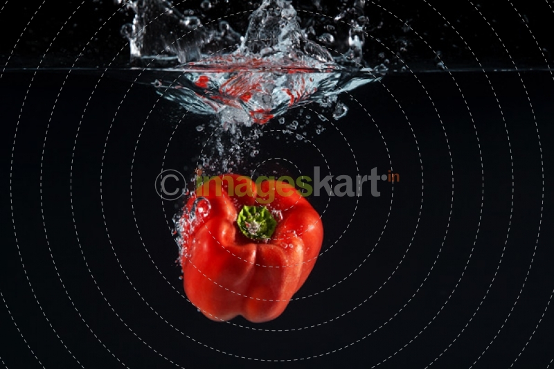 red capsicum in water 
