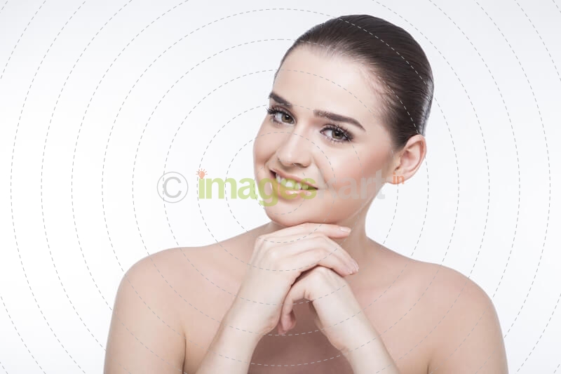 smooth skin girl posing for the camera