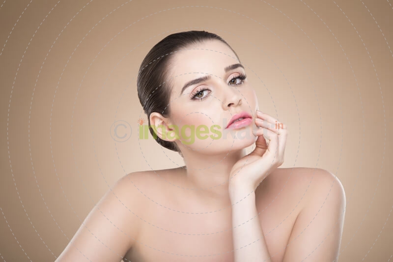 girl flaunting her beautiful face