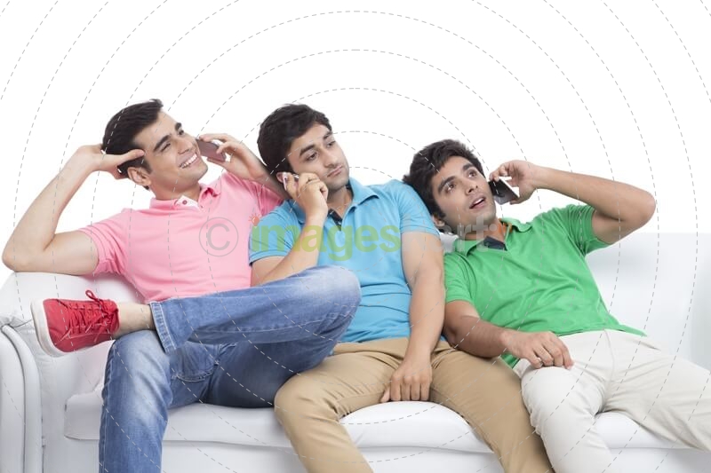 friends talking on phone