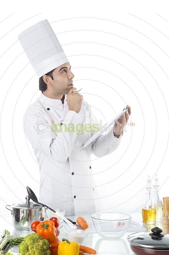 chef with check list board 