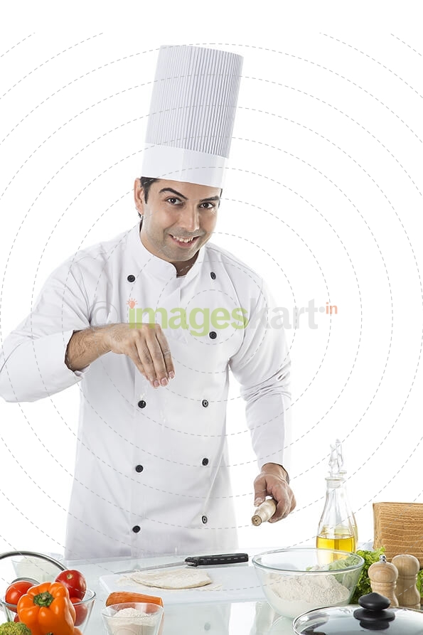 chef making chapati
