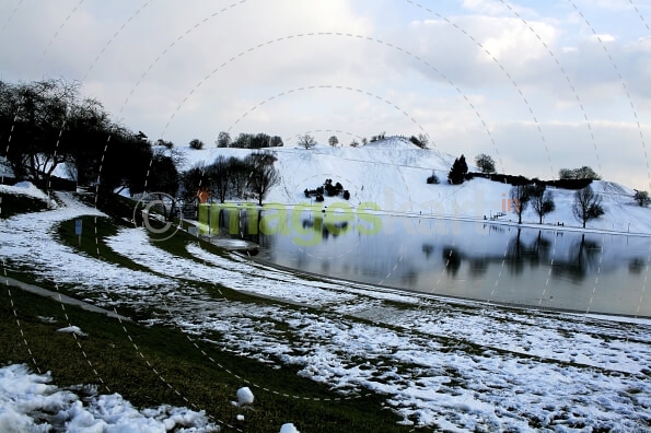 snowfall in hill station 
