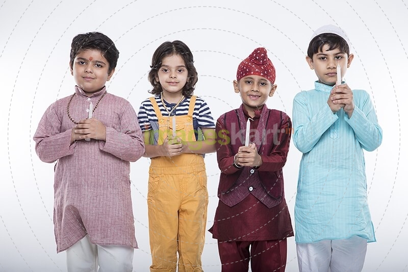 kids with candles 