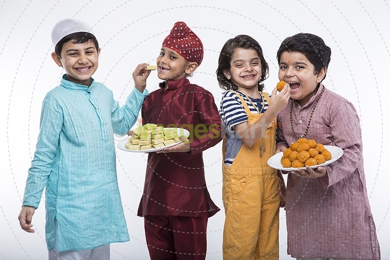 kids with sweets 