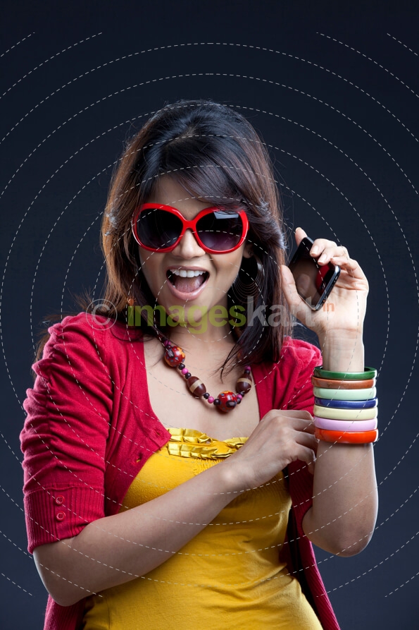 girl in trendy wear posing for the camera 