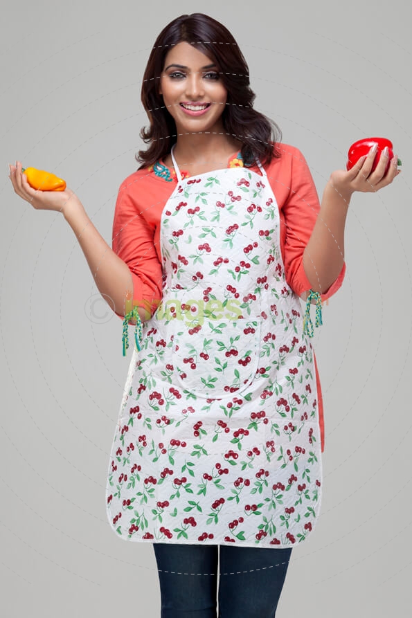 housewife posing with vegetables