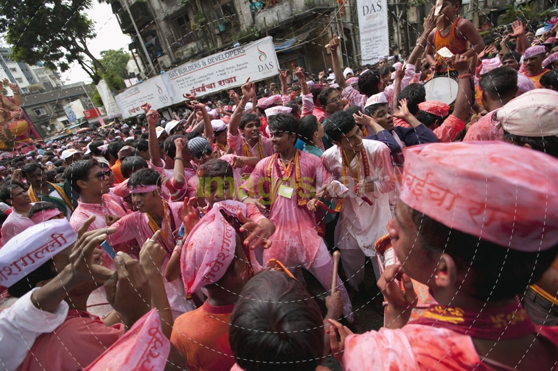 people celebrating festival of ganesh chaturthi in india 