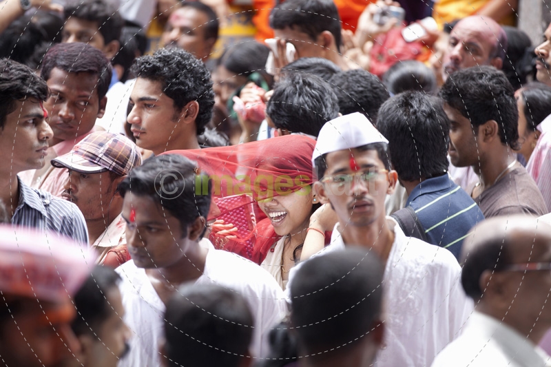 crowd during ganesh chaturthi festival