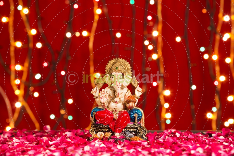 lord ganesha statue 