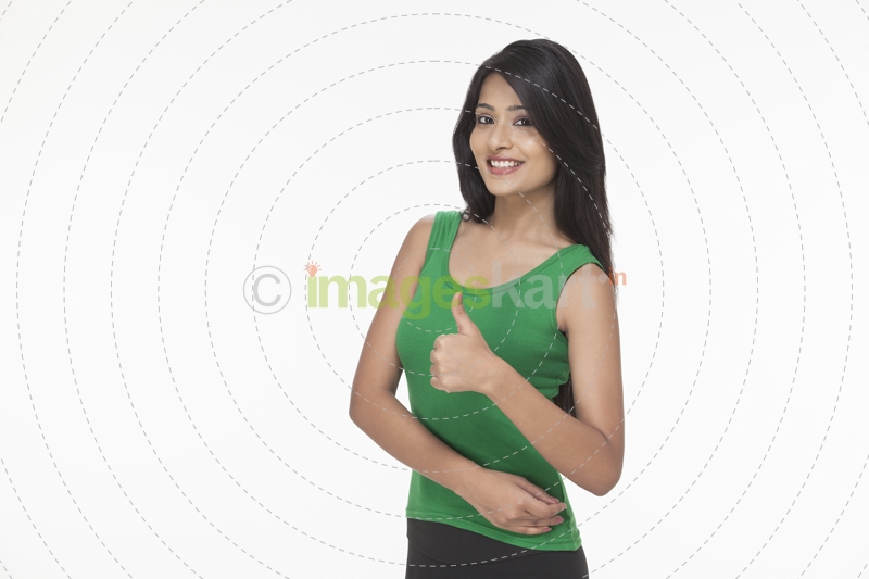 girl with thumbs up