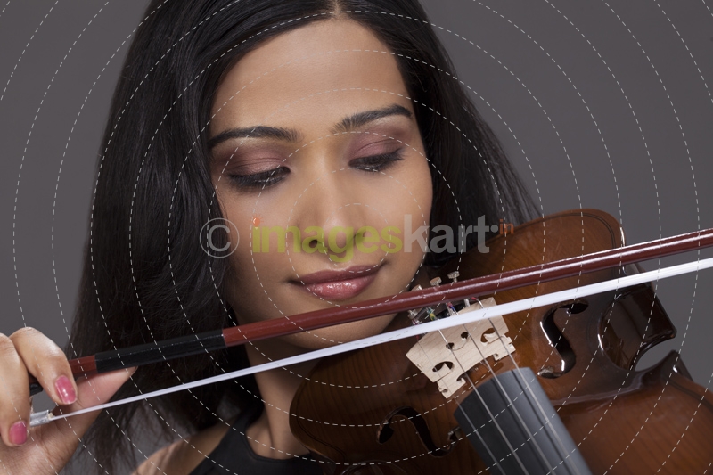 girl with a violin