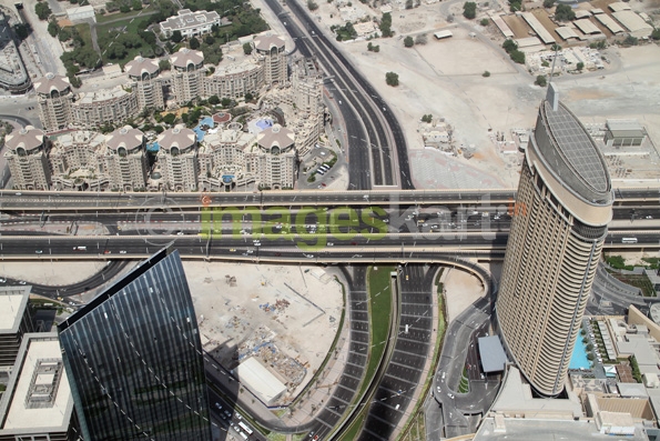 view from the top of dubai freeway 