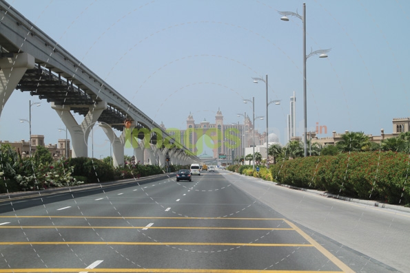 palm jumeirah monorail to atlantis hotel