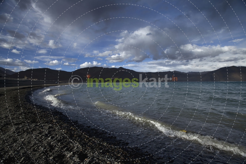panoramic view of lake water 