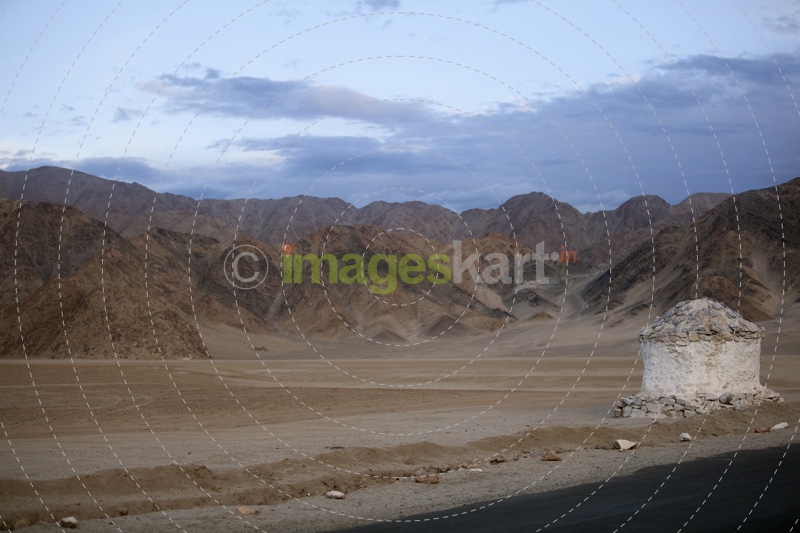 mountain range at leh ladakh