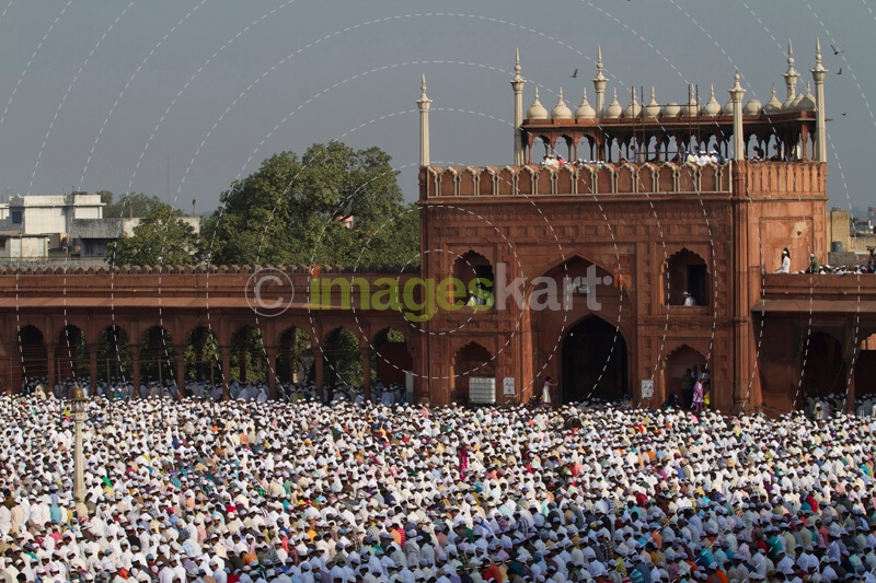 mass prayer at jama masjid during eid festival