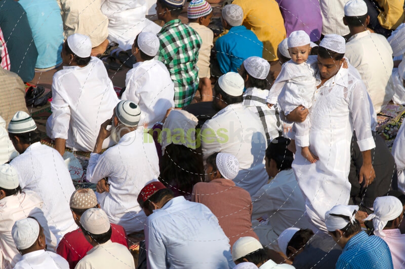 people at mosque 