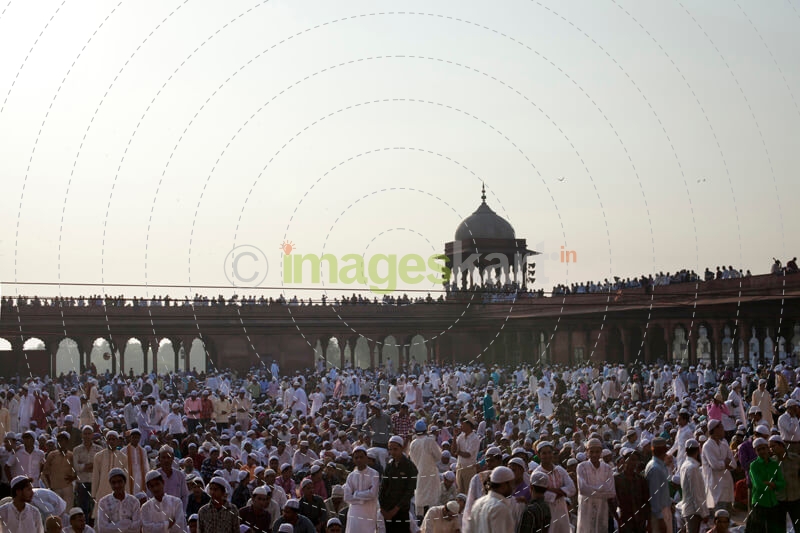 poeple after eid namaz at jama masjid
