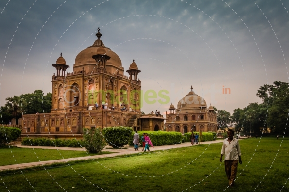 Khusro Bagh Tomb