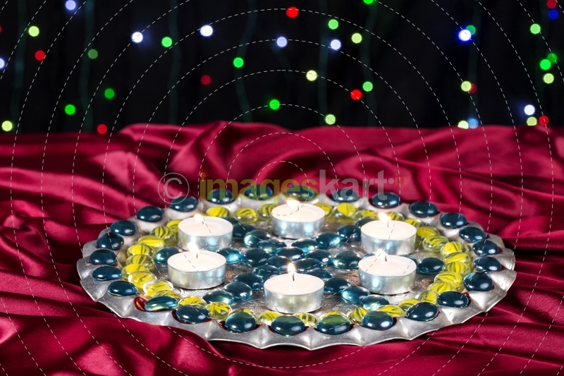 diyas on thali
