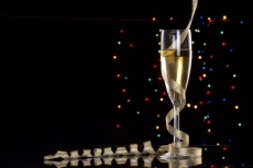 champagne glass with frills