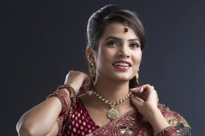 indian woman wearing necklace