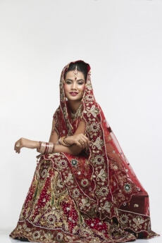 indian bride posing 