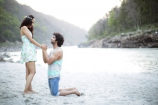 a guy proposing love to her beloved 