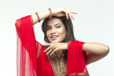girl giving a bridal pose