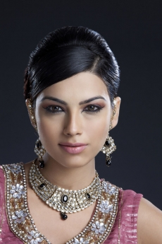 woman wearing jewellery 