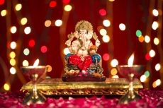 lord ganesha statue