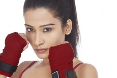 girl in self defense position 