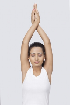 girl doing padmasana