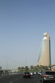 broad road in dubai with many cars