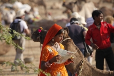 rajasthani woman at the pushkar festival