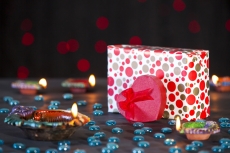 diwali diya and gifts 