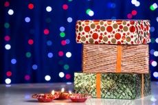 diwali gift and diyas