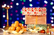 ladoo and gifts on diwali 