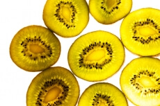 slices of kiwi 