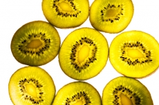 slices of kiwi 