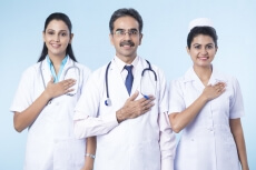 doctors taking pledge 