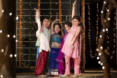 kids celebrating diwali 
