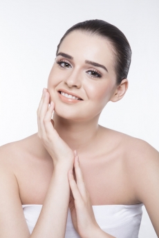 beautiful girl flaunting her smooth skin