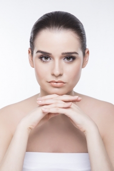 girl with smooth skin posing 
