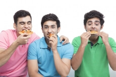 friends having pizza