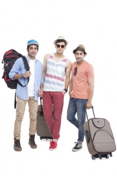friends on vacation