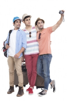 friends on tour clicking pictures