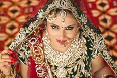 indian bride posing 
