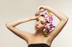 woman wearing flower band